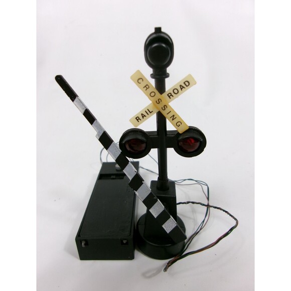 Vintage Christmas Valley Railroad Crossing Light Guard Village Light Train Sound - Picture 3 of 4